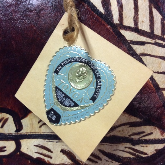 Tonga Trading Co. Women’s Handmade Purse - Picture 11 of 12